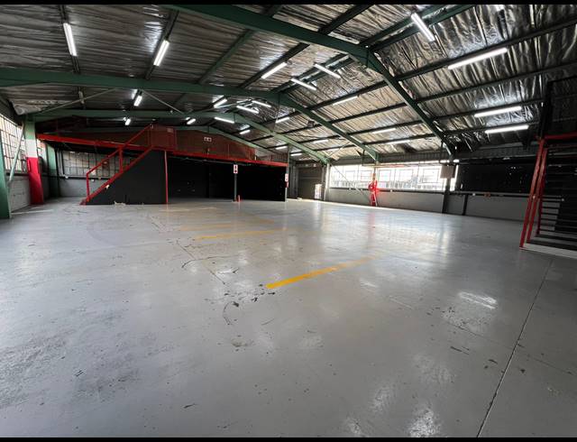 3,057M² WAREHOUSE FOR SALE IN STRIJDOMPARK